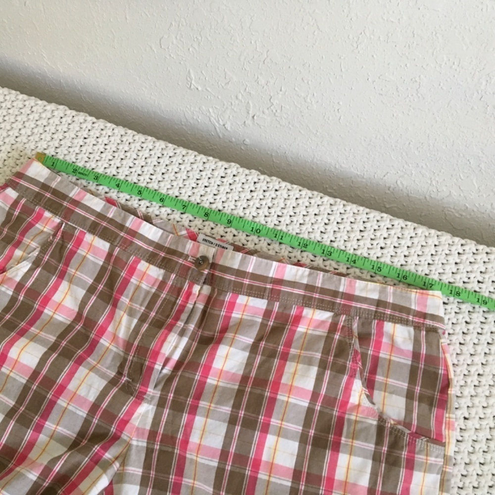 IZOD PERFORMX STRETCH GOLF SHORTS, WOMAN SIZE 14 TAN AND PINK. (15) - Picture 2 of 6